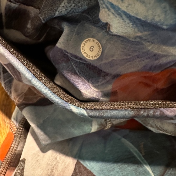 Lululemon Fast and Free High Rise Tight 25” Leggings - Picture 15 of 15